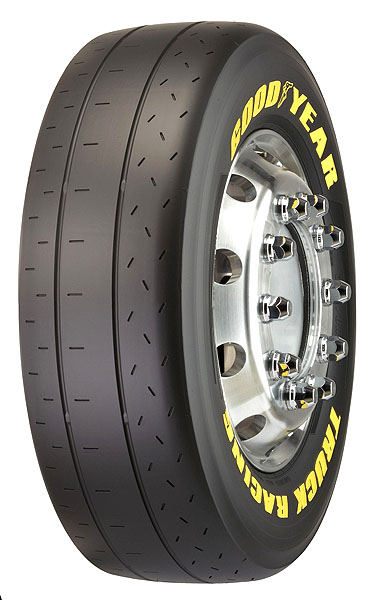 Společnost Goodyear oslavila úspěšnou sezonu v závodech tahačů Společnost Goodyear oslavila úspěšnou sezonu v závodech tahačů