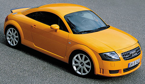 Audi TT Coupé 3,2 quattro do prodeje v polovině roku 2003 s novou revoluční sportovní převodovkou se systémem řazení bez přerušení přenášeného výkonu