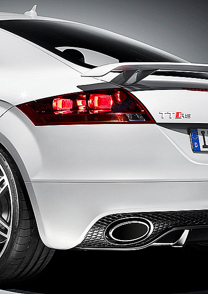 Špičkový model Audi TT bude mít premiéru na březnovém autosalonu v Ženevě