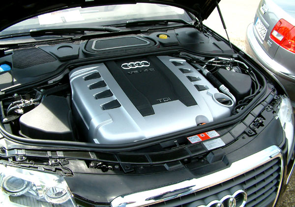 Nové motory pro Audi A8