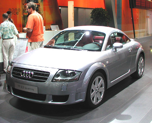 Novinky Audi na autosalonu v Brně 2003
