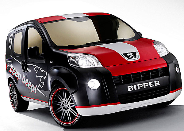 Kompaktní a multifunkční vůz se značkou Peugeot Sport: Konceptní vůz Bipper „Beep Beep!“