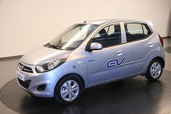 Hyundai odhalil svůj první elektromobil „BlueOn“ - první korejský elektromobil pro jízdu vyšší rychlostí