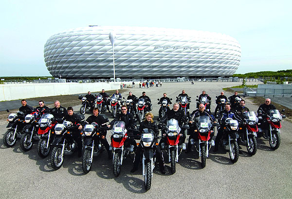 BMW zapůjčilo GdP motocykly pro Mistrovství světa ve fotbale.