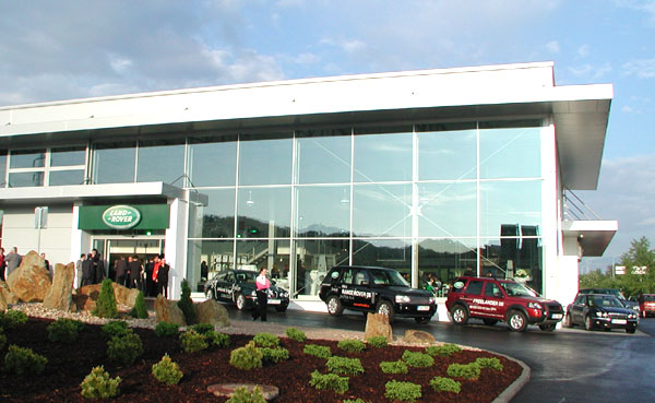 Nové reprezentační centrum Jaguar a Land Rover v Praze