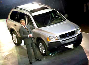Nové Volvo XC90 bylo představeno ve světové premieře na autosalonu v Detroitu 7. ledna 2002