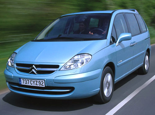 Citroën ČR s.r.o. zahájil prodej modelu Citroën C8 na našem trhu