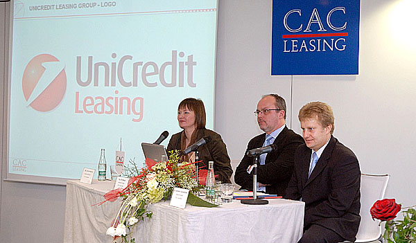 CAC LEASING financoval v roce 2006 klientům předměty za 14,766 mld. Kč