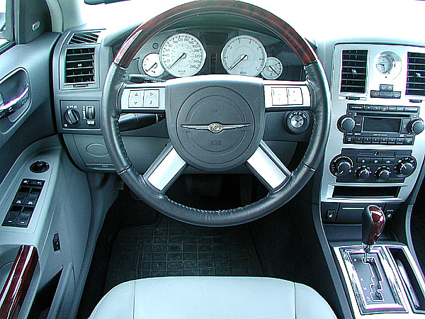 Chrysler 300C Touring v testu redakce