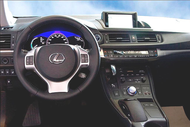 Tichá revoluce začíná: plně hybridní Lexus CT 200h cenově výhodnější než dieselová konkurence