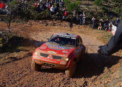 2. ledna 2004 soutěžící absolvovali 2. etapu Rallye Dakar