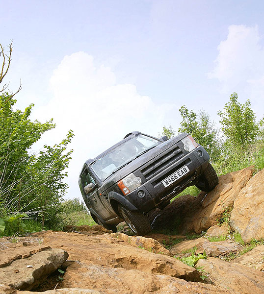 Land Rover Discovery 3 byl tento týden oficiálně představen novinářům i motoristické veřejnosti v ČR.