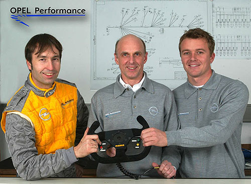 Heinz-Harald Frentzen bude v roce 2004 závodit v šampionátu DTM