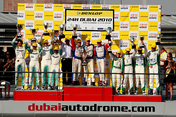 Rekordní start společnosti Dunlop ve čtyřiadvacetihodinovém závodě v Dubaji Rekordní start společnosti Dunlop ve čtyřiadvacetihodinovém závodě v Dubaji