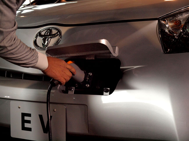 Na ženevském autosalonu 2011 se uskuteční evropská premiéra nejnovějšího prototypu elektromobilu (EV) značky Toyota