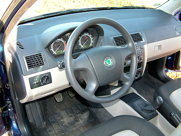 Škoda Fabia 1.4 16V sedan v testu redakce