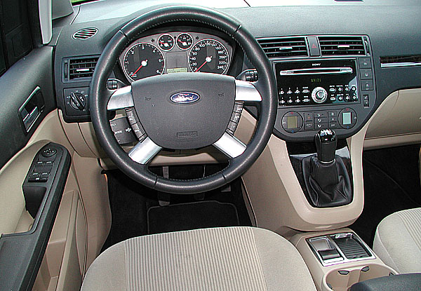 Elegantní Ford Focus C-Max v testu redakce