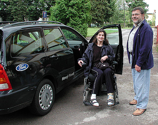 Ford pomáhá tělesně handicapovaným řidičům svým programem fordhandy