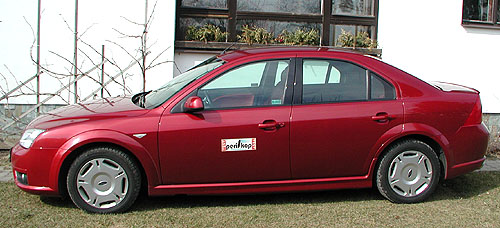 Čtyřdveřový sedan Ford Mondeo ST220 s nejvýkonnějším motorem v redakčním testu
