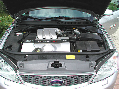 Ford Mondeo ST220 Kombi s nejvýkonnějším motorem v redakčním testu