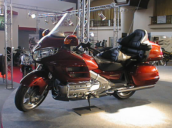 Motocykl 2001 s mnoha novinkami