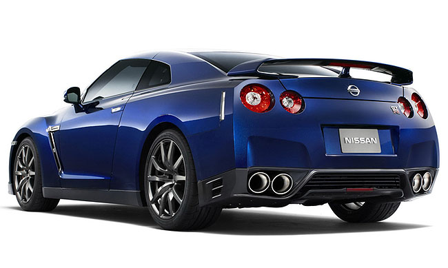 Inovovaná verze modelu Nissan GT-R pro rok 2011 na náš trh