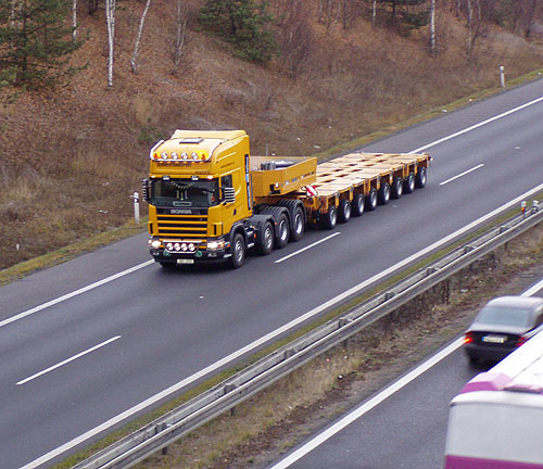 Hanyš přepravuje nejtěžší náklady s vozy Scania