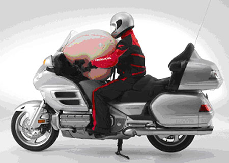 Honda představuje světově první airbag systém pro sériově vyráběné motocykly