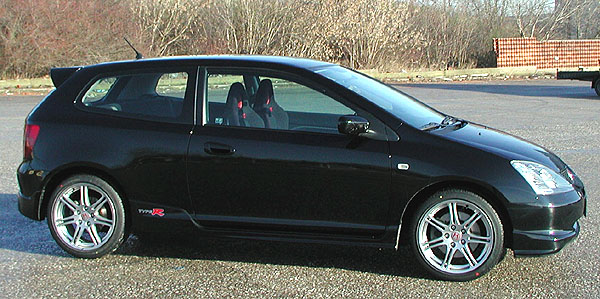 Sportovní třídveřová Honda Civic Type-R na český i slovenský trh