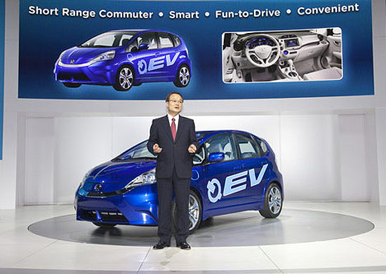 Světová premiéra konceptu Honda Fit EV a platformy pro Plug-in Hybrid v Los Angeles