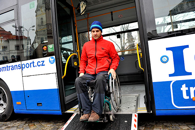 ICOM transport a.s „jede“ vstříc imobilním občanům ICOM transport a.s „jede“ vstříc imobilním občanům