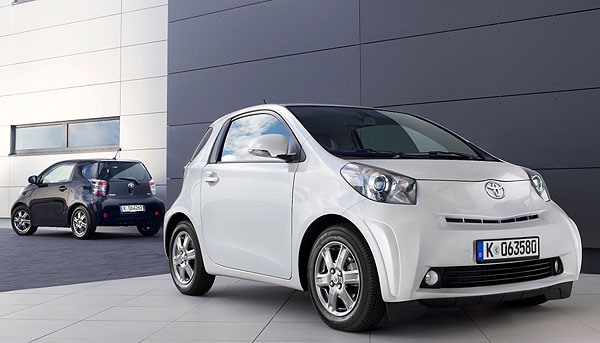 Na letošním říjnovém autosalonu v Paříži se představí tři nové modely společnosti Toyota ve světové premiéře