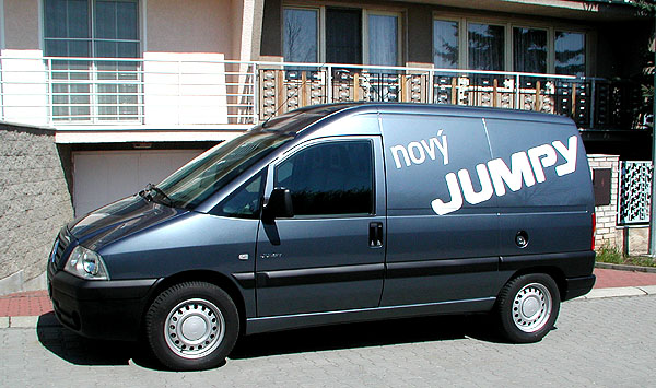 Nový Citroen Jumpy - dodávka, polokombi i devítimístná osobní verze.