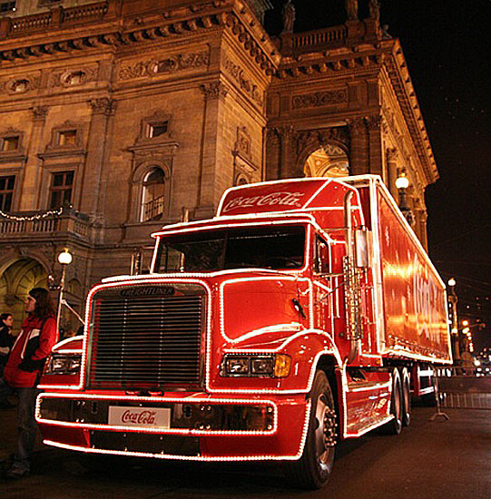Již osmým rokem vyjíždí Vánoční kamion společnosti Coca-Cola na svoji pouť po České republice.