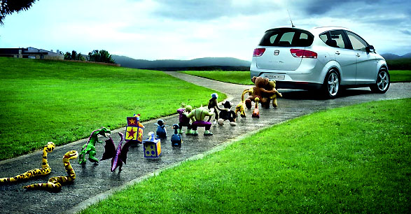 Televizní reklamní kampaň SEATu prezentovaná pod heslem “Power to the family”