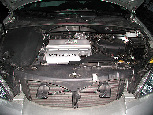 Lexus RX 300 se stálým pohonem všech kol s řadou technických novinek v testu redakce