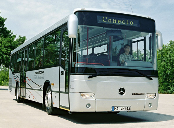 600 autobusů Mercedes-Benz Conecto H pro Moskvu