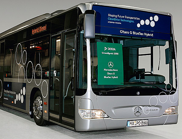 Hybridní autobus Mercedes-Benz dostává cenu za životní prostředí DEKRA 2008