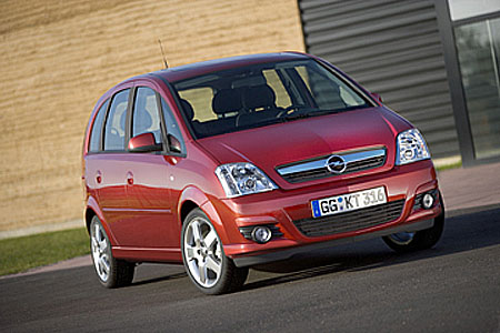 Opel představil novou Merivu se v Boloni