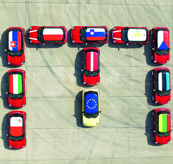 MINI Roadshow v Bruselu pro deset zemí vstupujících do EU