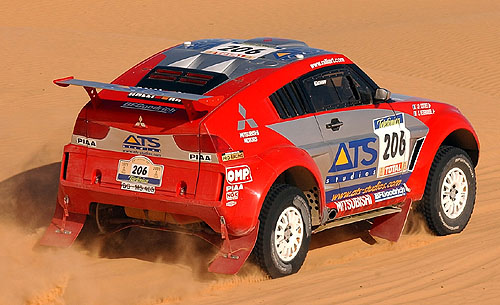 Mitsubishi zatím na prvním i druhém místě na Dakaru 2003