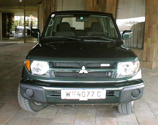 Mitsubishi uvádí od 1. února 2000 terénní Pajero Pinin na český trh
