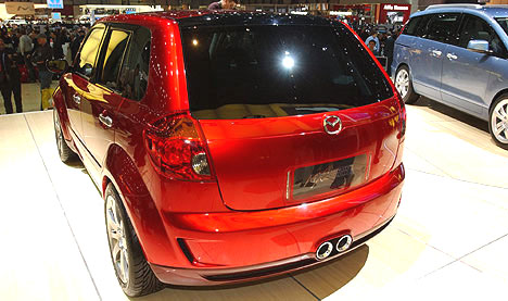 Mazda na dnes pro veřejnost zahájeném autosalónu v Ženevě