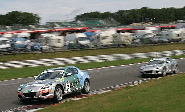 Poslední dva závody poháru Mazda RX-8 Formula Woman