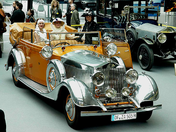 V neděli 16. března skončil veletrh historických vozidel ve Stuttgartu