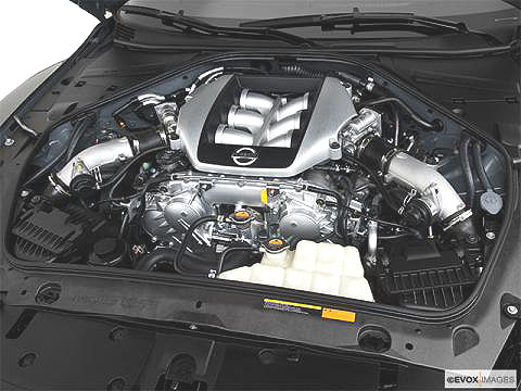 Inovovaná verze modelu Nissan GT-R pro rok 2011 na náš trh