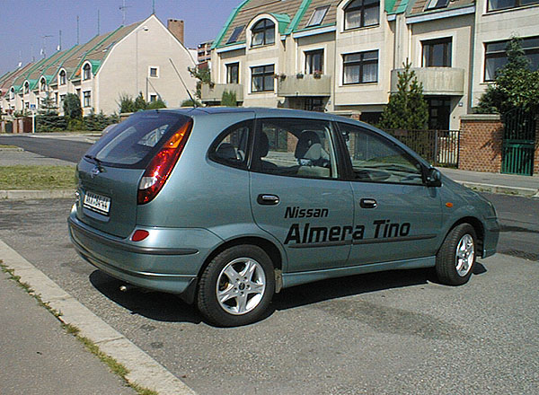 Nissan Almera Tino 2.2 Di: Větší, než jsme čekali