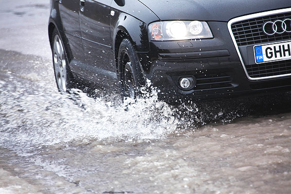 Zimní pneumatiky Nokian, odborníci na aquaplaning na rozbředlém sněhu, uspokojí i nejnáročnější požadavky