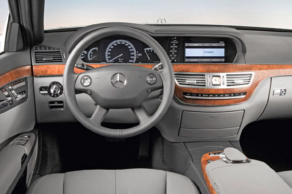 Nový luxusní Mercedes-Benz Třídy S podrobně