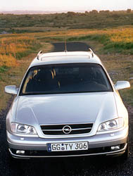 Nový Opel Omega 2000